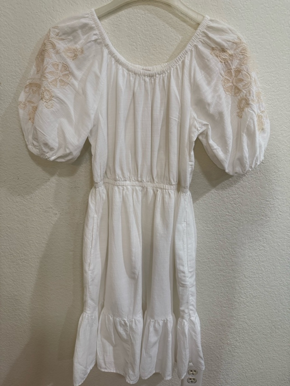 Knox Rose White Midi Bohemian Style Embroidered dress extra small